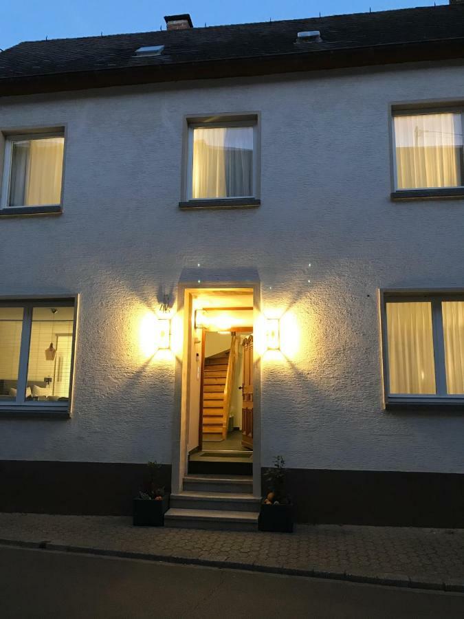 Sybille Kuntz Weingut Gaestehaus Lieser Luaran gambar